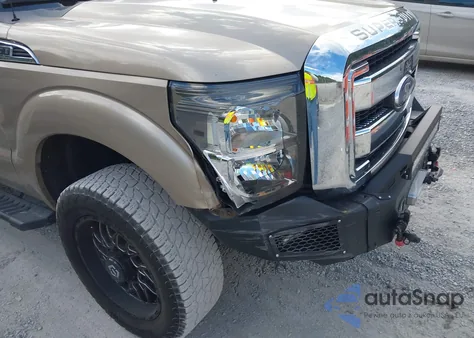 2011 Ford F-250 Lariat z USA, uszkodzony, nr VIN 1FT7W2BT1BEB36031